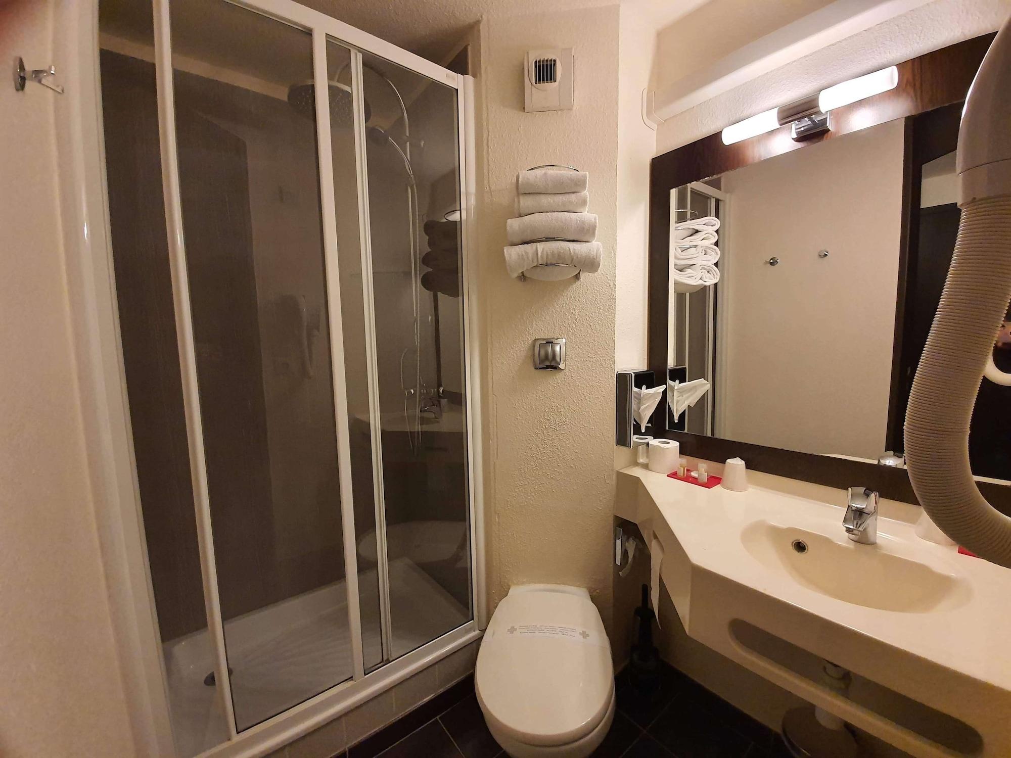 Enzo Hotels Cannes-Ecluse By Kyriad Direct Екстер'єр фото